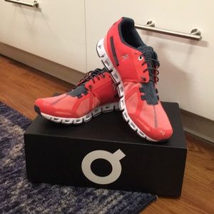 On Cloud Coral Shadow Tennis Shoe (Women’s 9.5)